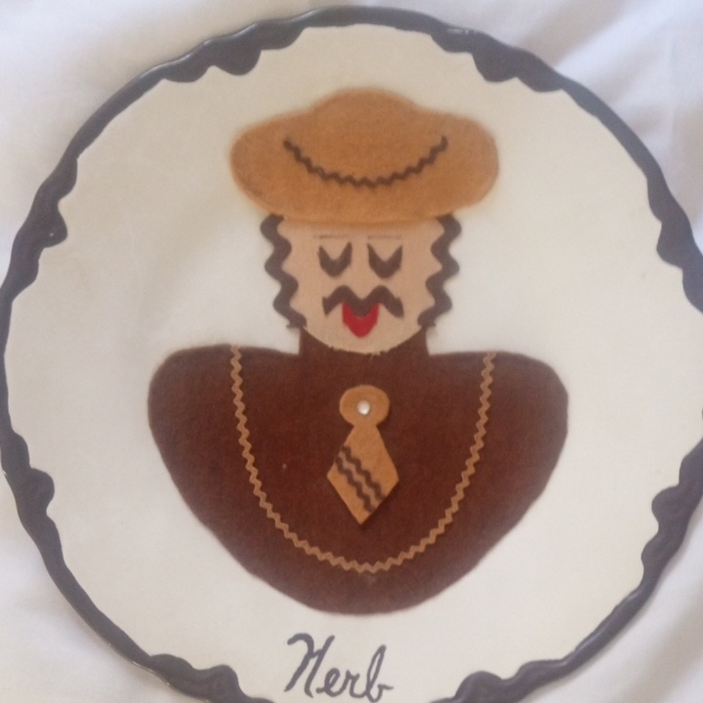 "HERB" A Mixed Material Ceramic Decorative Plate 9.3/4" Vintage